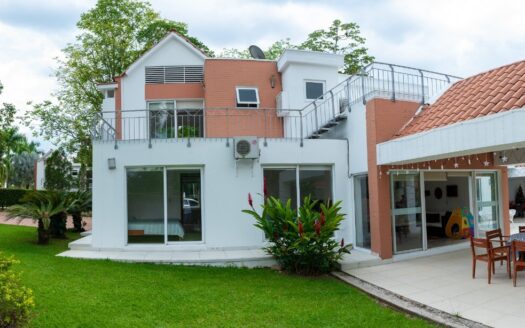 Casa en condominio campestre en Restrepo Meta